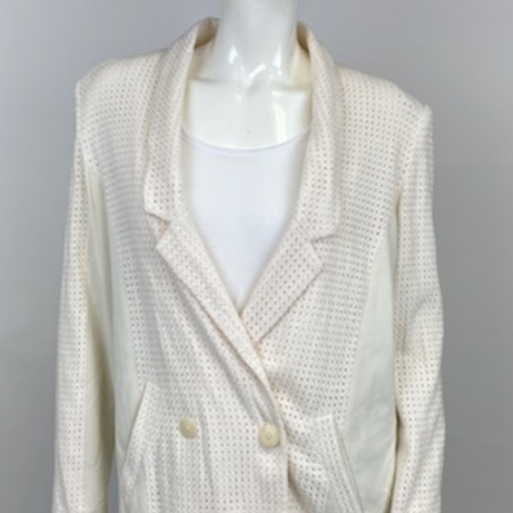 The Addison Story - Gypsophila Blazer
